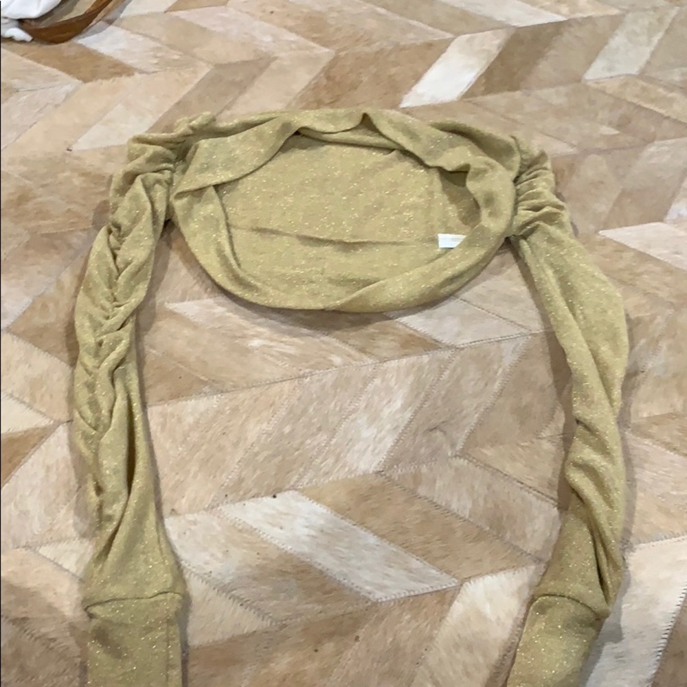 Gold tiny cardigan only for arms and upper back